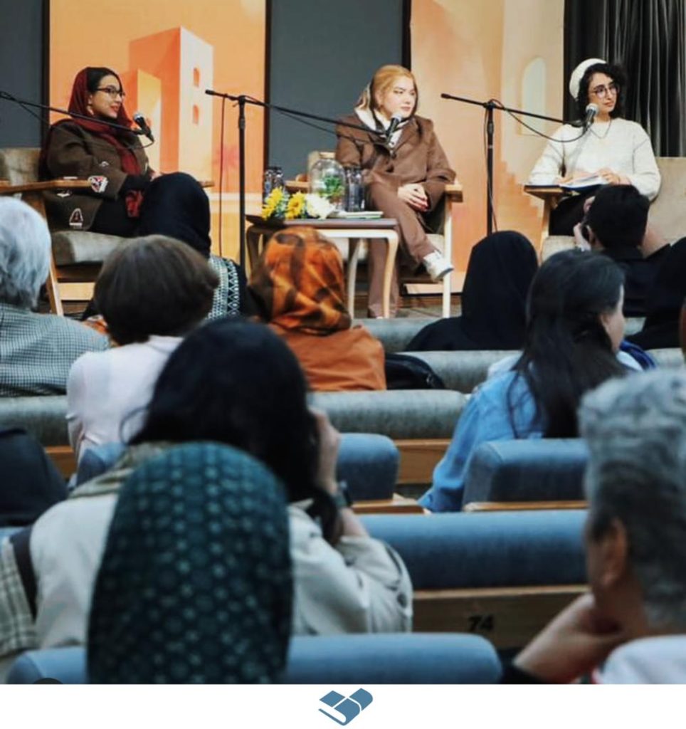 گزارش تصویری از جشن رونمایی از کتاب ستارهی لیلا به قلم یاسمن خلیلیفرد