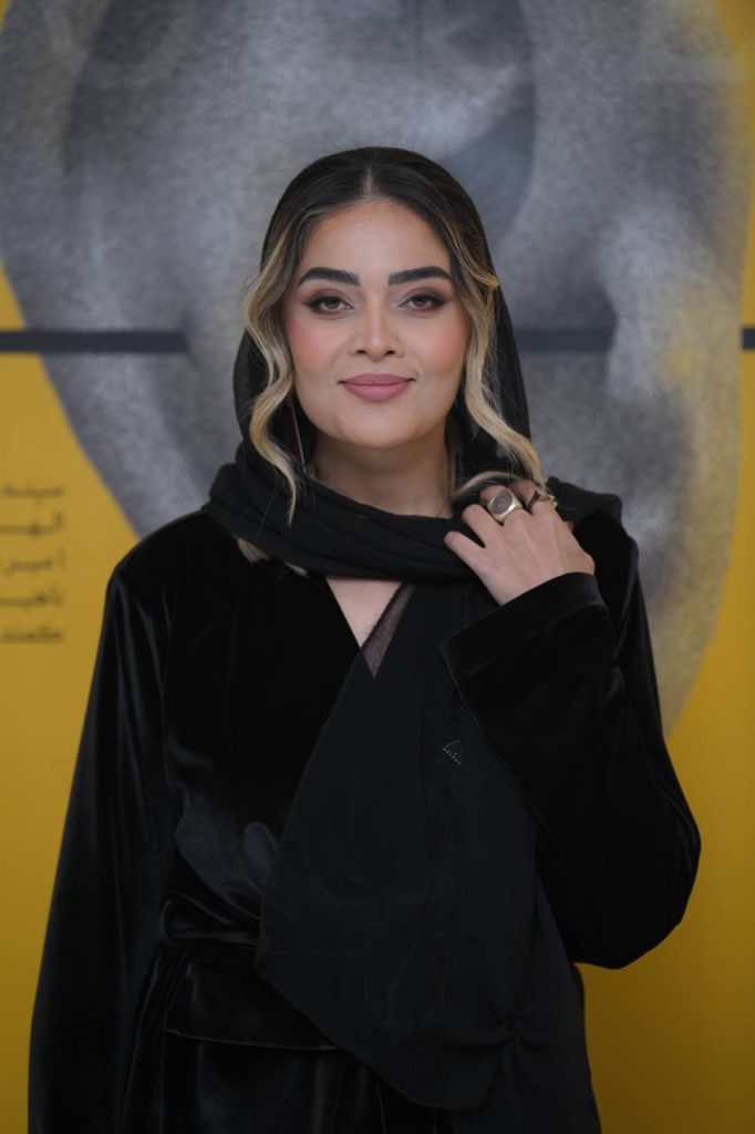 «صداها» شنیدنی شد؛ مجموعهداستان هفت نویسنده در آیین آغاز به کار «طنین ایرانیان»